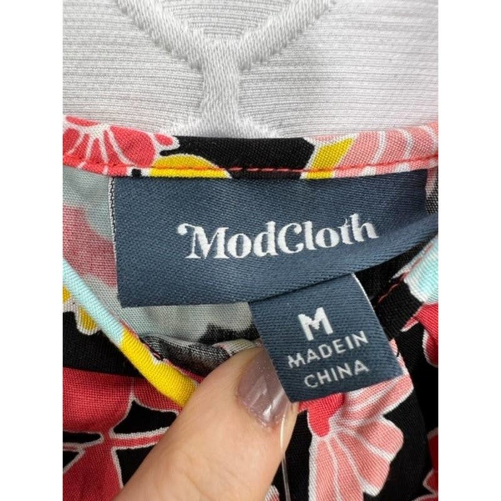 Modcloth Floral Paradise-Worthy Tie-Shoulder Shift Dress Resort Black NWT - Picture 4 of 5
